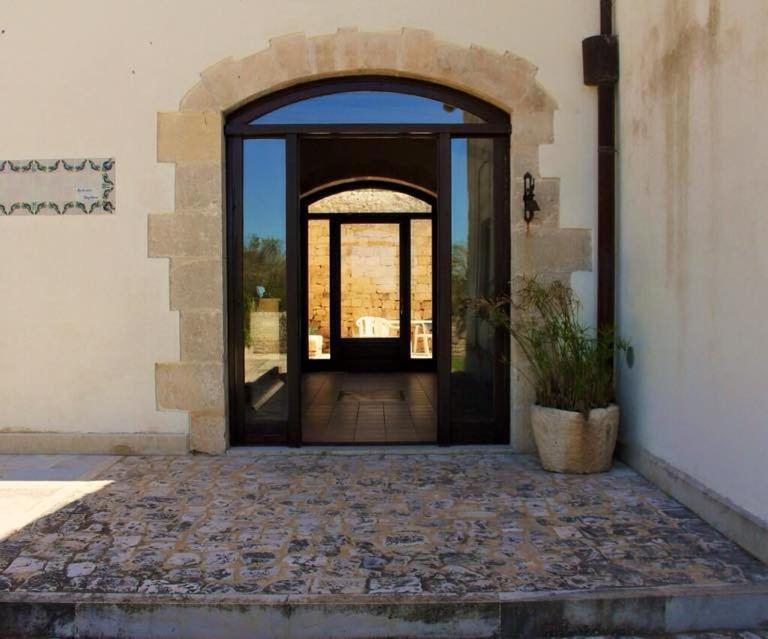 Agriturismobugilfezza Di Tgesd Modica Exterior photo